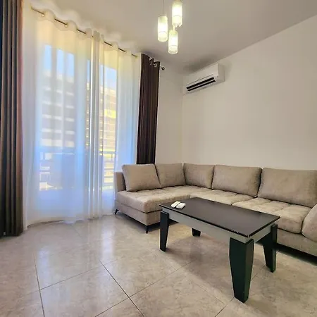Urban Iv For 5 W 24h Check In Τίρανα